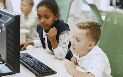 Plataformas Educacionais Inteligentes: Como a IA Está Democratizando o Acesso à Educação